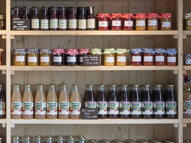 Boerderijwinkel-Lagerweij-streekproducten-jam